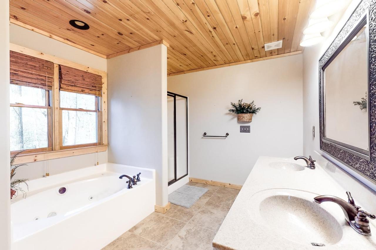 Bearfoot Lodge เอลลิเจย์ ภายนอก รูปภาพ